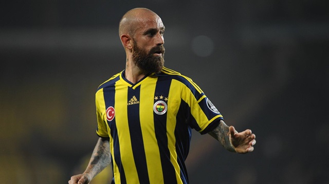 Fenerbahçe ile sözleşmesi sona eren Raul Meireles'in İtalya Serie A ekiplerinden Lazio ile görüştüğü belirtildi.