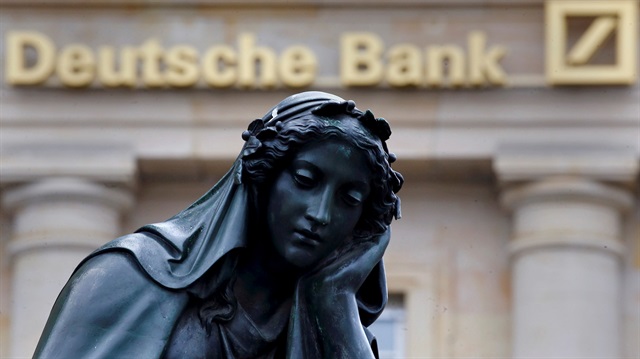 Alman hükümeti Deutsche Bank için bir kurtarma planı hazırlıyor.