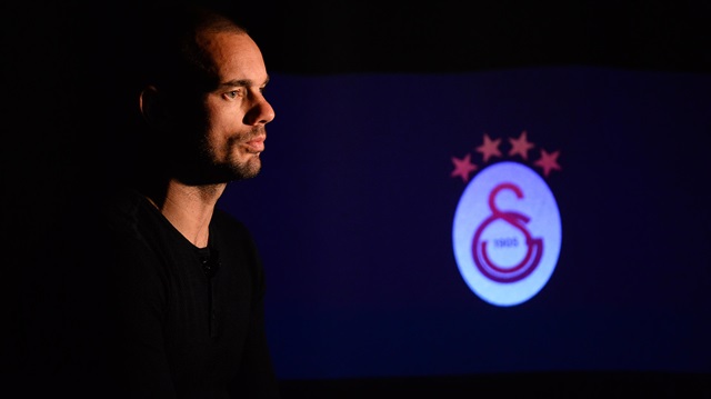 Galatasaray'ın 32 yaşındaki yıldızı Sneijder, kulüp televizyonuna özel açıklamalarda bulundu.