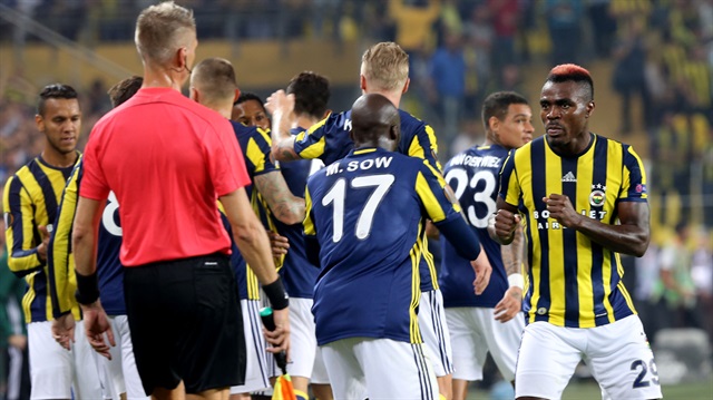 Fenerbahçe, Emenike'nin golüyle Hollanda ekibi Feyenoord'u 1-0 mağlup etmeyi başardı. 