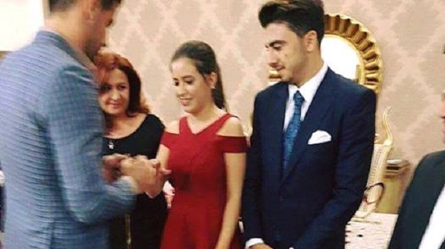 Fenerbahçe ve A Milli Takım'ın genç futbolcusu Ozan Tufan, Bursa'da Senem Dişçi ile nişanlandı.