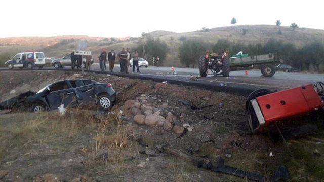 Şabanözü ilçesinin Belediye Başkanı Mustafa Karakaya'nın aracı kaza yaptı. 