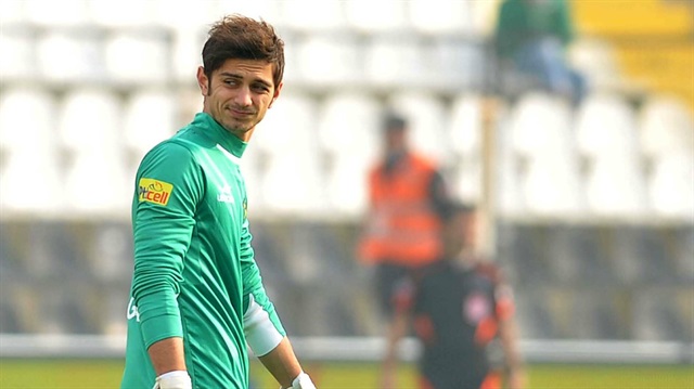 21 yaşındaki kaleci bu sezon Elazığspor formasıyla 4 maçta forma giydi. 