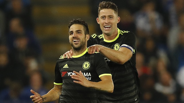 Chelsea'nin 29 yaşındaki İspanyol orta saha oyuncusu Fabregas, bu sezon 6 maçta 2 gol atıp 2 asist yaptı.