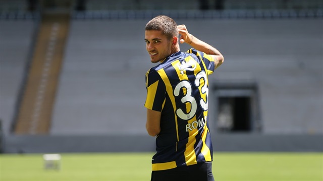 Fenerbahçe, Schalke 04'te sözleşmesi biten Neustadter ile sezon başında 3 yıllık sözleşme imzalamıştı.