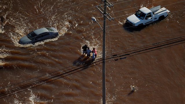 Hundreds stranded in North Carolina - Resized 3b57b 2016 10 10t212142z 1429432195 S1beugfuxyaa Rtrmadp 3 Storm Matthew