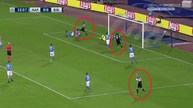 Beşiktaş, Adriano'nun attığı golle Napoli karşısında 1-0 öne geçti. 