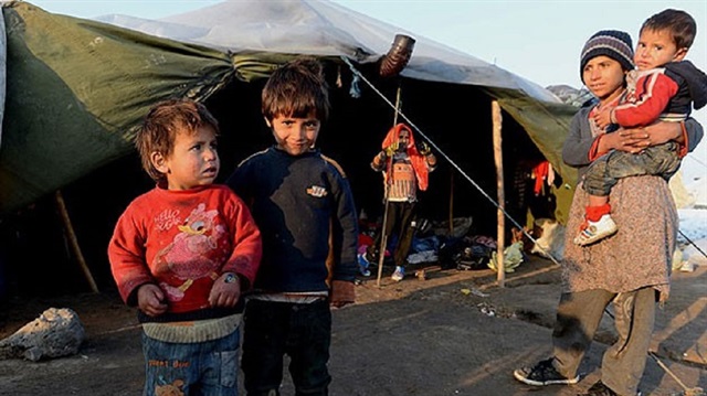 ARŞİV- İngiltere'de çocuk mültecilerin diş kontrolünde geçirilmesi tartışılıyor. 