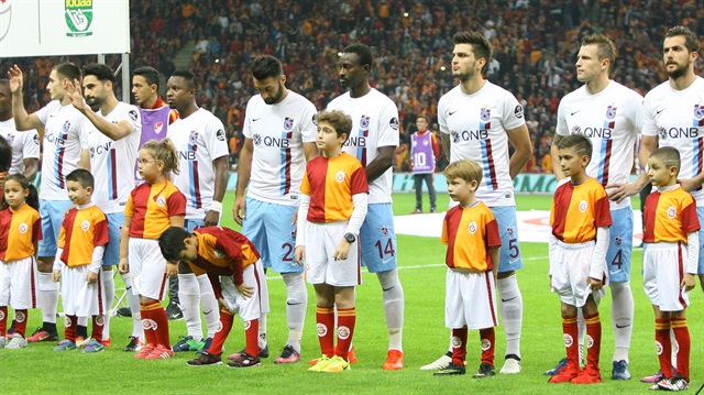 Trabzonsporlu futbolcular Zeki Yavru ve Uğur Demirok, Galatasaray'ı 1-0 yendikleri maçın ardından çarpıcı açıklamalarda bulundu. 