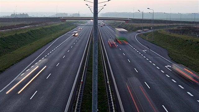 Susuz-Kazan arası karayolu 3'er şeritten 6 şeride çıkartacak olan YPK kararı alındı.