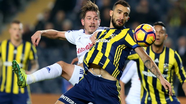 Karabüksporlu futbolcular, Fenerbahçe'nin Mehmet Topal'la kazandığı penaltının yanlış olduğunu iddia etmişti. 
