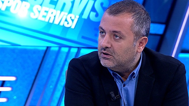 Mehmet Demirkol, Fenerbahçe'nin Hollandaı çalıştırıcısı Dick Advocaat ile ilgili flaş bir iddia ortaya attı.