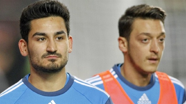7 kişilik aday listede İlkay Gündoğan yer alırken Mesut Özil'in olmaması dikkat çekti.