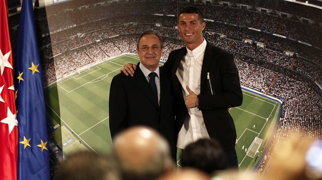 Real Madrid'in yıldızı Cristiano Ronaldo, takımıyla olan sözleşmesini 2021'e kadar uzattı.