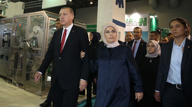  Cumhurbaşkanı Recep Tayyip Erdoğan ve eşi Emine Erdoğan, 16. MÜSİAD EXPO'nun açılışının ardından fuar alanını gezdi.