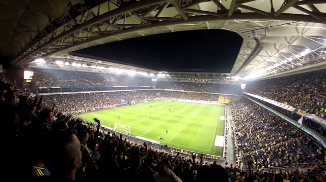 Fenerbahçe Kulübü, 20 Kasım'da oynanacak Galatasaray derbisi için şu ana kadar 16 bin 953 biletin satıldığını açıkladı.
