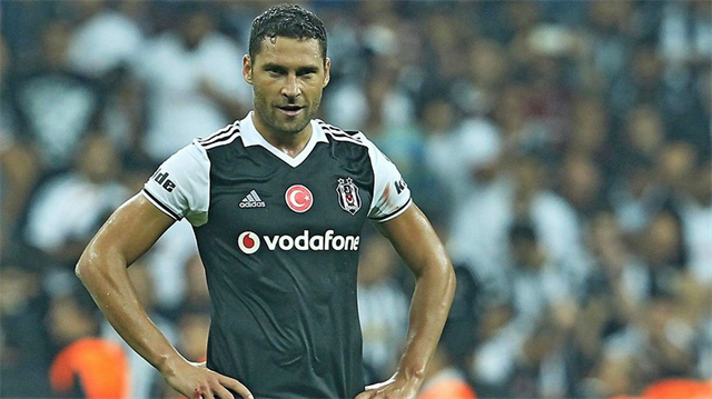 Beşiktaş'ta bu sezon 14 resmi maça çıkan başarılı savunmacı Tosic, 2 asit kaydetti.