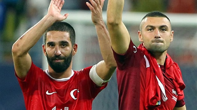 Arda Turan 94 kez giydiği milli forma ile 16 gol atarken, Burak Yılmaz ise 47 maçta 21 gol kaydetti.
