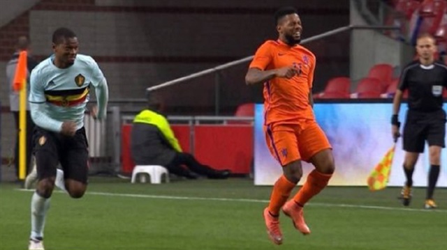 1-1 biten maçta sakatlık sonrası oyundan çıkmak zorunda kalan Lens, büyük üzüntü yaşamıştı.