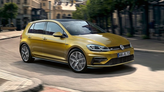 Volkswagen'in en çok satan otomobilleri arasında yer alan Golf yenilendi. Yeni Golf 2017 yılında geliyor.