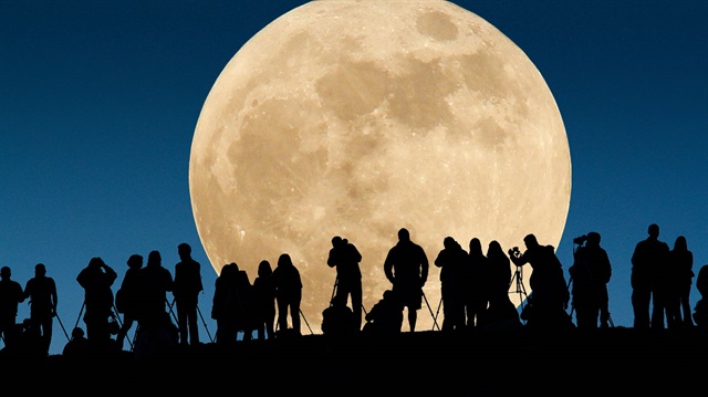 14 Kasım'da görülecek Süper Ay'ın en iyi fotoğrafını çekmek için 4 öneri