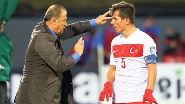 Fatih Terim, Emre Belözoğlu'nun milli takıma alınabileceği mesajını verirken kendisini yardımcısı olarak da düşündüğünü açıkladı. 