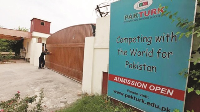 Pakistan'da faaliyet gösteren PakTürk isimli okulun FETÖ ile ilişkisi olduğu iddia edilmişti. 