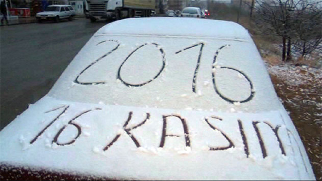 Ankara'da kar yağışı kendisini göstermeye başladı.