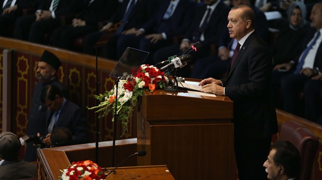 Cumhurbaşkanı Recep Tayyip Erdoğan, Pakistan Ulusal Meclisi'nde Pakistanlı vekillere hitap etti. 