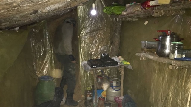 PKK'nın 13 tane sığınağı bulundu. Sığınaklarda birinin 11 odası olduğu tespit edildi. 