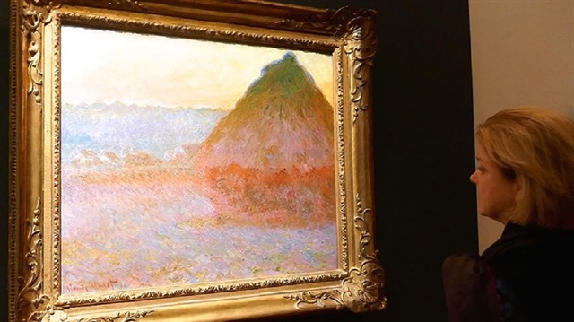 Fransız ressam Monet'nin "Meule (Tahıl Yığını)" adlı tablosu 81,4 milyon dolara alıcı buldu.