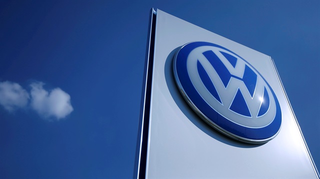 Volkswagen binlerce kişiyi işten çıkartacak.

