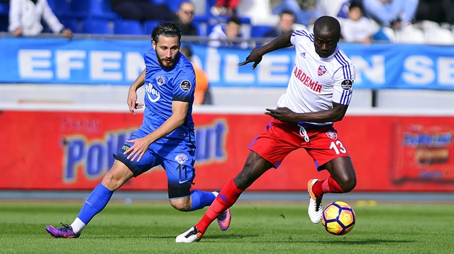 Süper Lig'in 11. haftasında Kasımpaşa ile Karabükspor puanları paylaştı.
