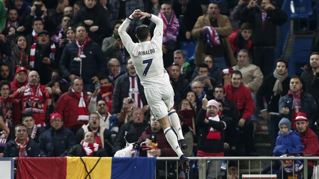 Ronaldo ayrıca ligde gol krallığı yarışında 8'er golle zirvede olan Barcelonalı Lionel Messi ve Luis Suarez'i de yakalamayı başardı.