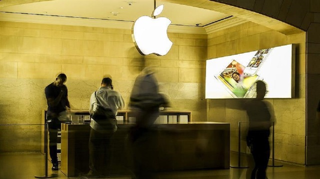 Apple, üçüncü çeyrekte iPhone ile rekor kırdı.