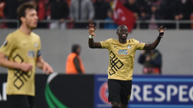 Badou Ndiaye, attığı golün ardından böyle sevindi. 