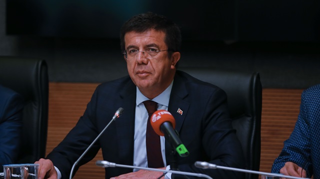 Ekonomi Bakanı Nihat Zeybekci devletin satışlarında ve işlemlerinde TL'yi kullanacağını söyledi.