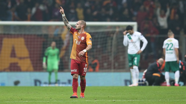 Galatasaray'ın Hollandalı yıldızı Sneijder, 307 gün sonra Süper Lig'de golle buluştu. 
