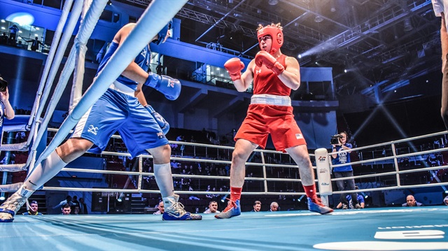 Tuğrulhan Erdemir, Rus rakibini yenerek Dünya Gençler Boks Şampiyonası'nda şampiyon oldu.