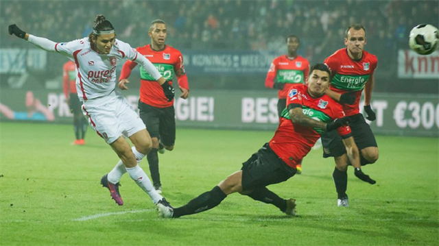 Karşılaşmada 90 dakika görev yapan Enes Ünal, bu sezon Twente formasıyla ligde çıktığı 12. maçında 9. golüne imza attı.