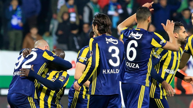 Fenerbahçe, Rizespor'u 5-1 mağlup etti ve Süper Lig'in en golcü takımı oldu. 