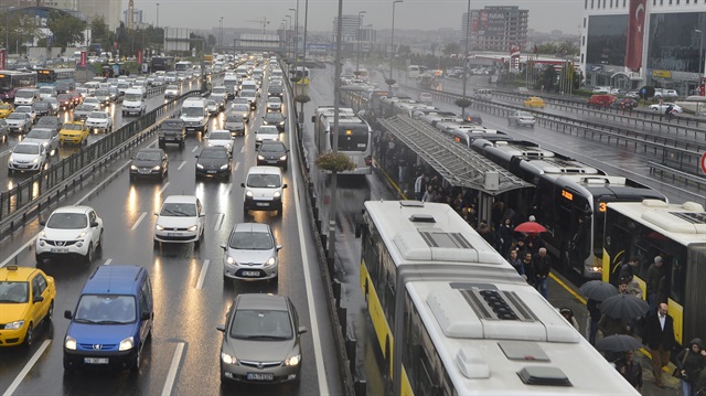 Meteoroloji, İstanbul ve bazı illere yağış uyarısında bulundu. 