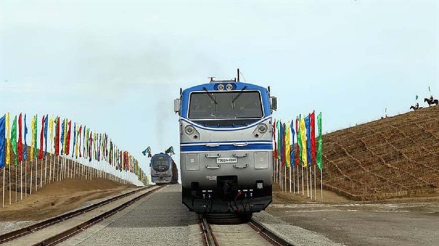 Türkmenistan-Afganistan-Tacikistan Demiryolu Hattı'nın ilk etabı açıldı.