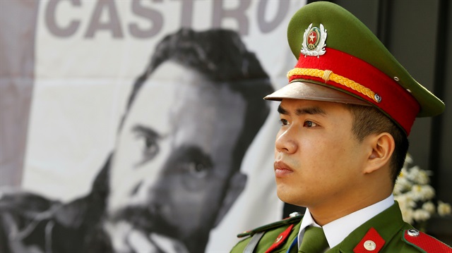 Vietnam'ın başkenti Hanoi'de Kübalı lider Fidel Castrıo için anma törenleri düzenleniyor. 