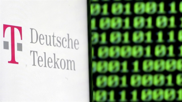 Alman şirketi Deutsche Telekom hacklendi.