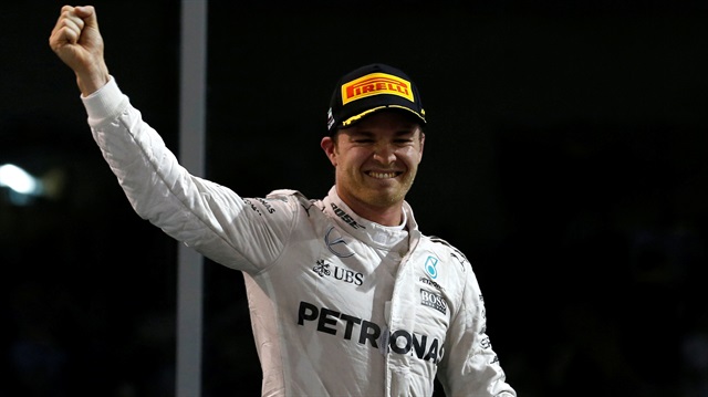 2016 Formula 1 Dünya Şampiyonası'nın son mücadelesi Abu Dabi Grand Prix'sini 2. sırada bitirerek takım arkadaşı Lewis Hamilton'ın 5 puan önünde kariyerinin ilk şampiyonluğuna ulaşan Rosberg, emekli olduğunu açıkladı. 