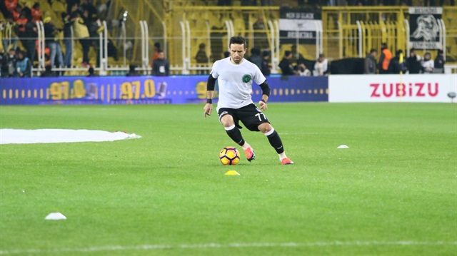 Gökhan Gönül, Fenerbahçe'den ayrıldıktan sonra ilk kez Kadıköy'de bir maça çıkacak. 
