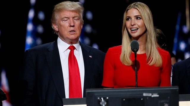 ABD'nin 45'inci Başkanı Donald Trump'ın kızı Ivanka Trump, seçim sürecinde babasına destek olarak mitinglerde konuşma yapmıştı. 