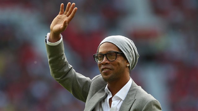 Ronaldinho'nun kardeşi de yıldız futbolcunun Chapecoense'de 6 ay futbol oynayacağını söyledi.