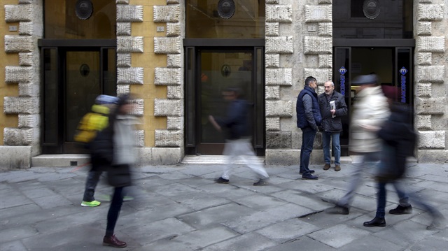 İtalya'da Renzi'nin yenilgisiyle Monte Paschi bankasının geleceği tehlikede gözüküyor. 